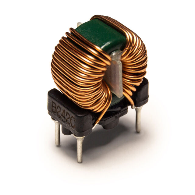 CMC 2.4MH 2A 2LN TH AUTOMOTIVE